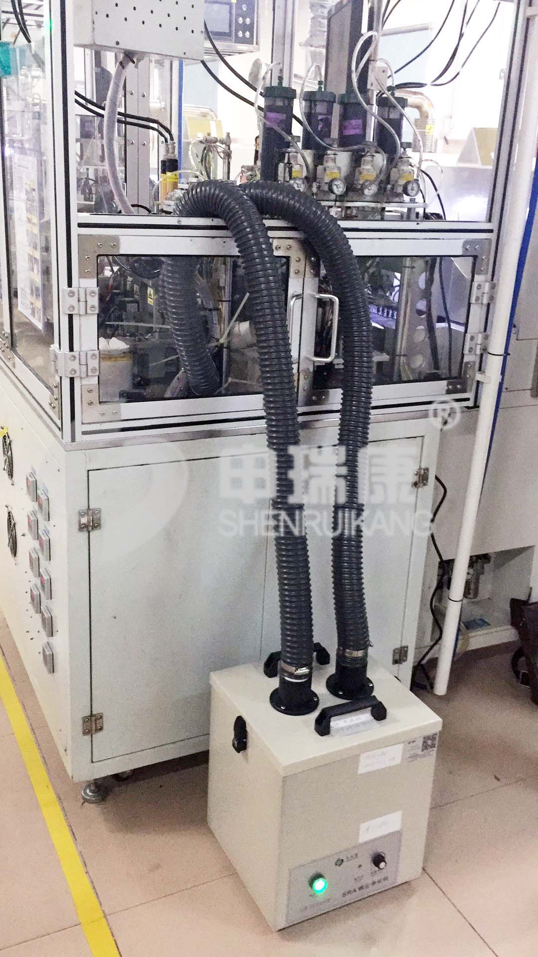 點膠香蕉乱伦视频