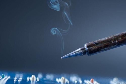 烙鐵香蕉乱伦视频